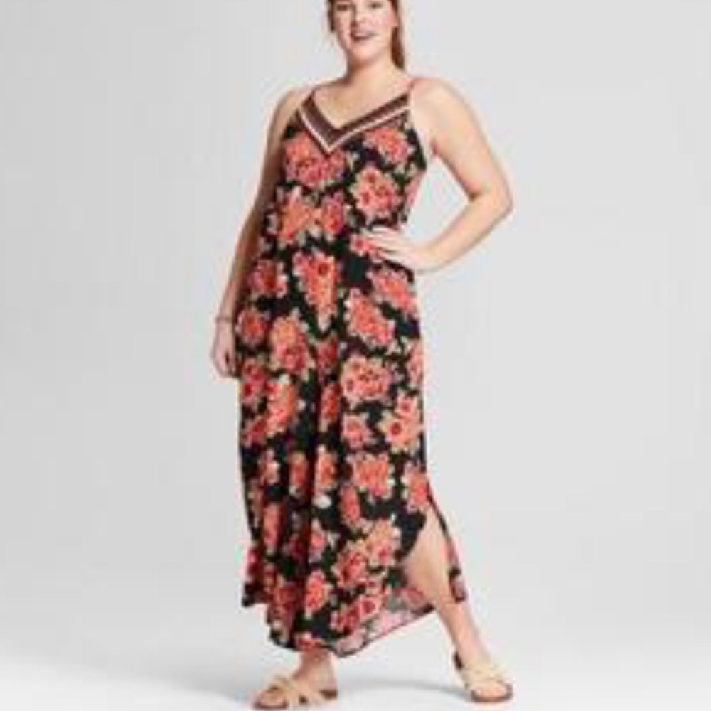ISO Xhilaration Plus Size Floral Jumper